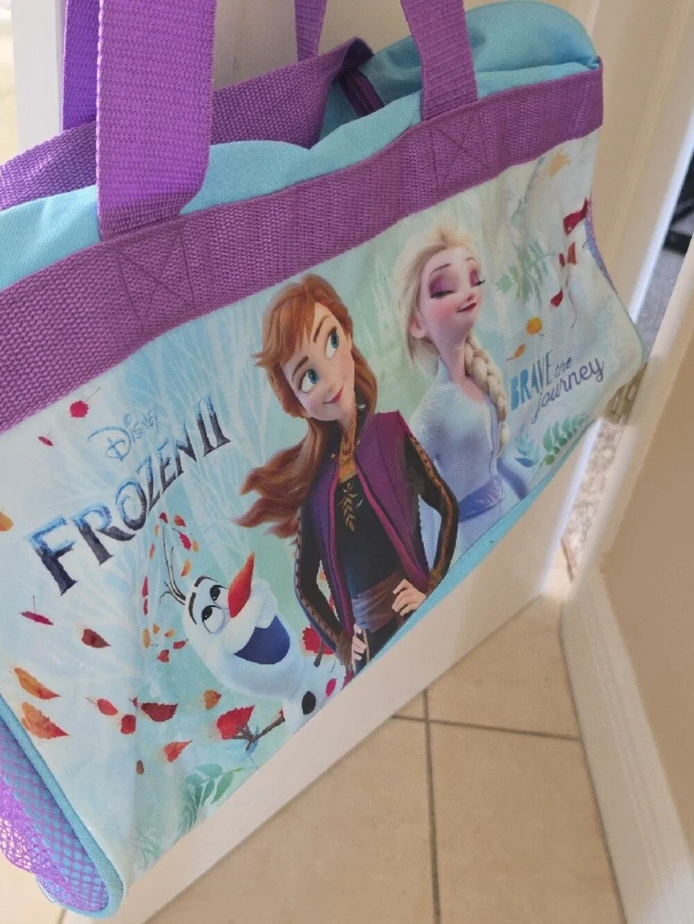 DISNEY FROZEN II Kids Duffel Bag - Elsa, Anna & Olaf!